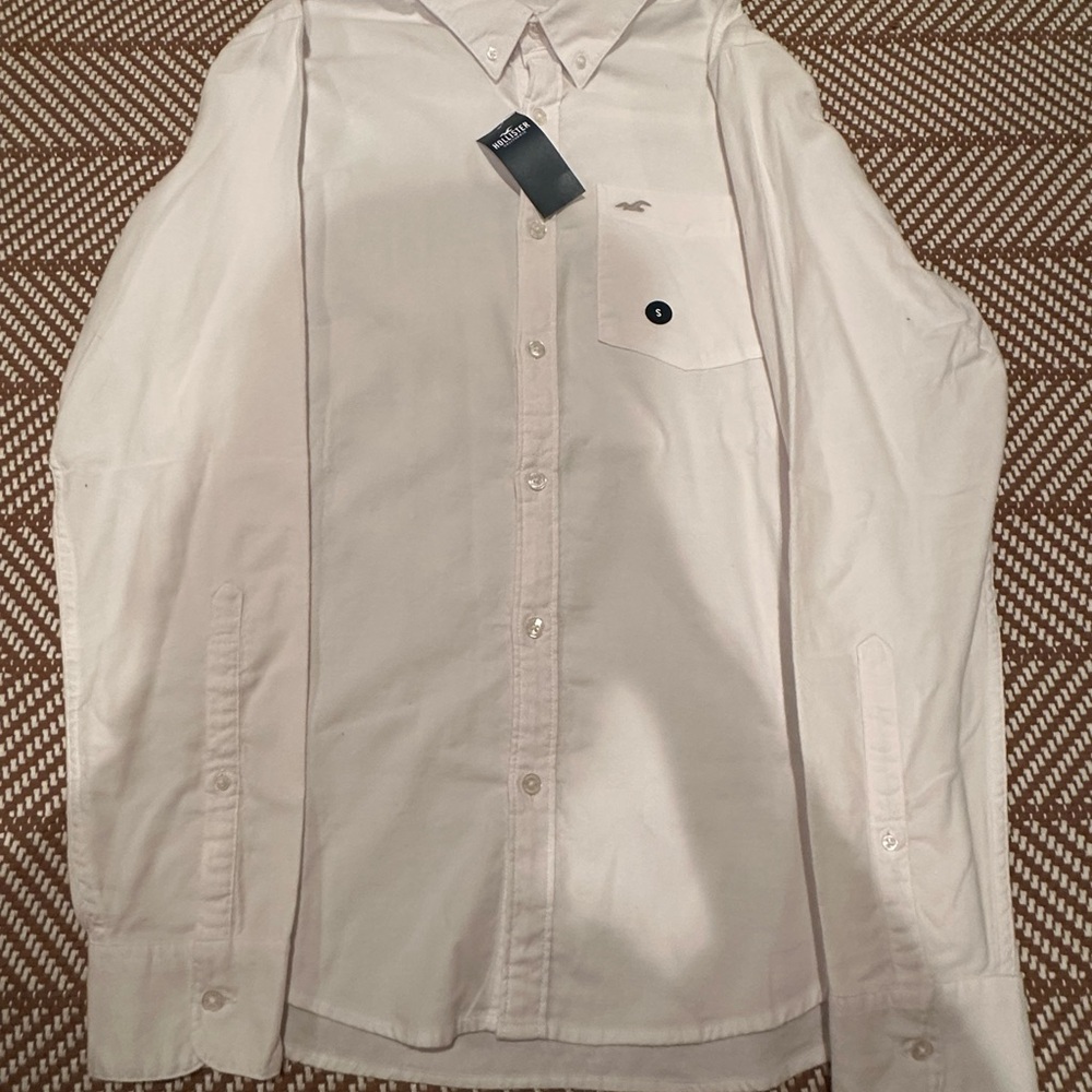Hollister Men's Cream Button-Down Shirt